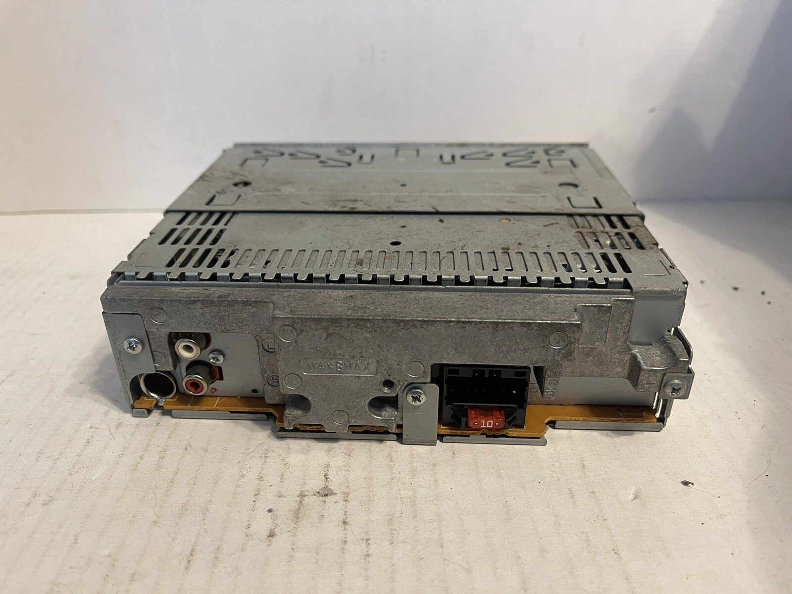 Pioneer DEH-1600 AM FM Radio Single Disc CD Player Detachable Face DEH-1600