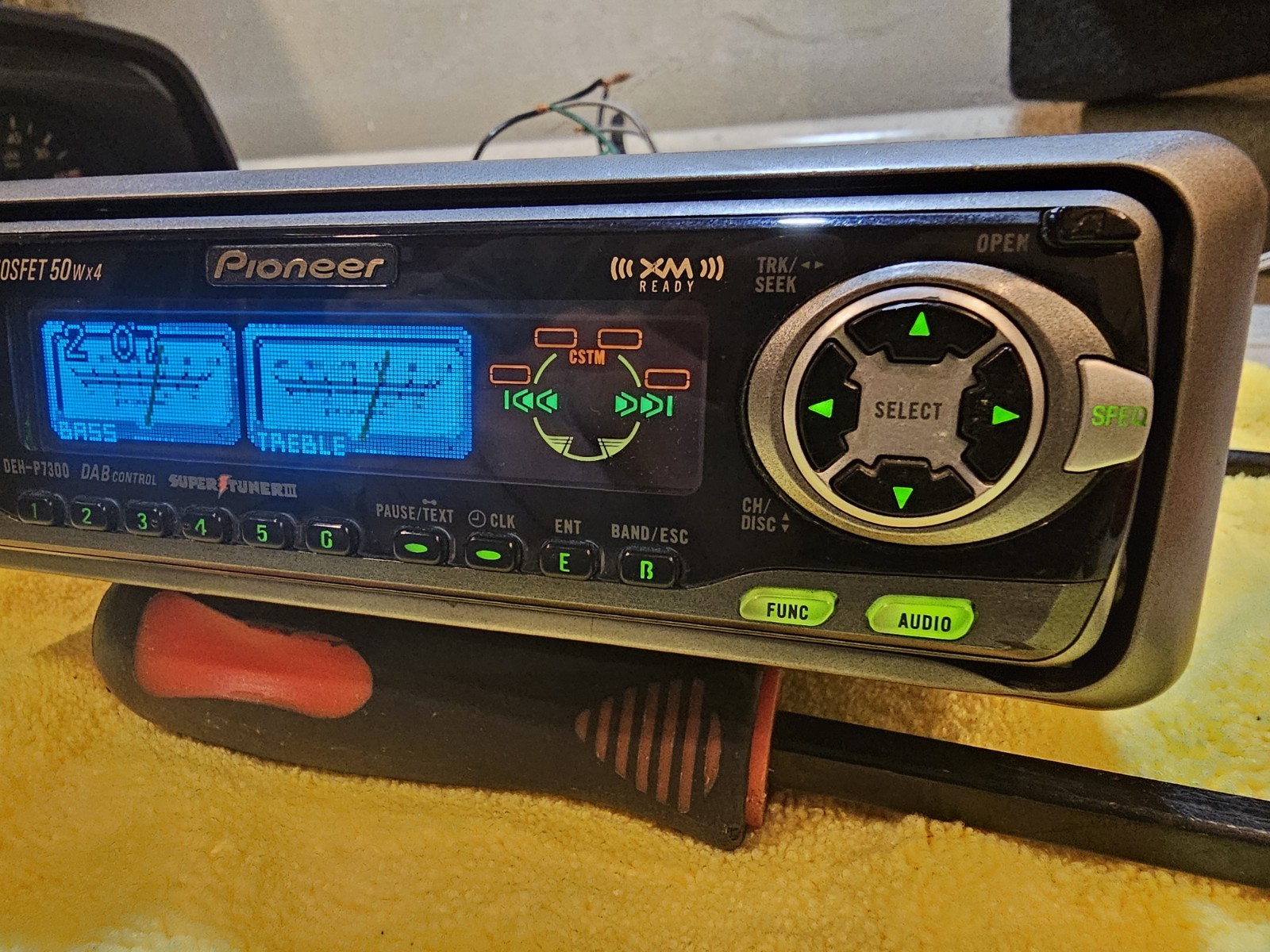 Vintage Pioneer Old School DEH-P7300 head unit Graphics display