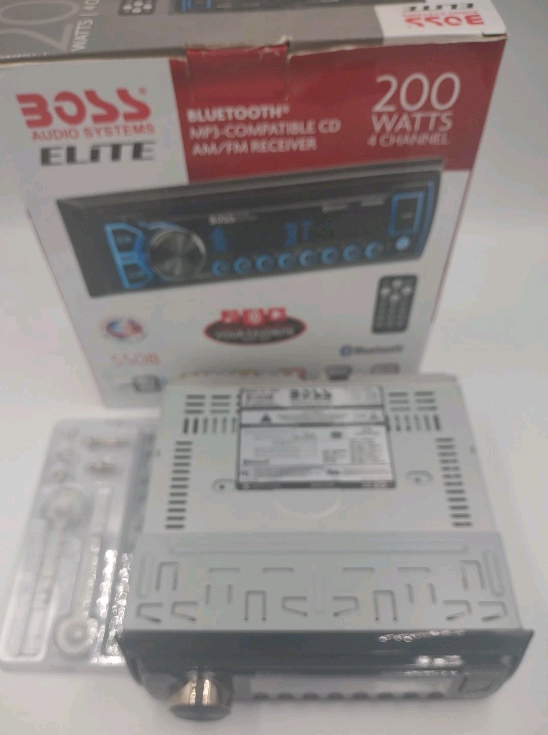 BOSS 550B Audio System In-Dash CD AM/FM Receiver Built-in Bluetooth Read Des