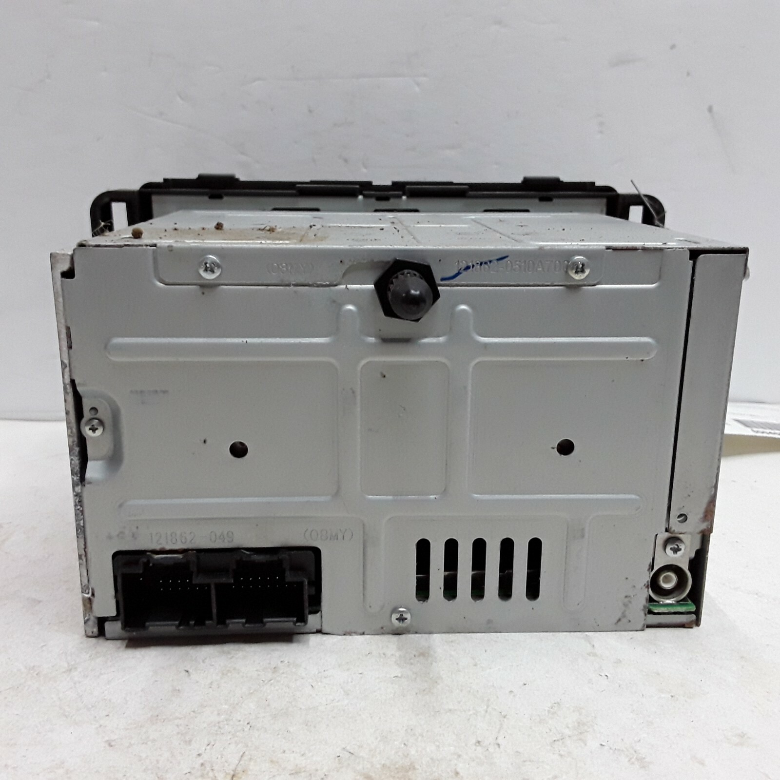 08 2008 Saturn Vue am FM CD radio receiver OEM 25875840
