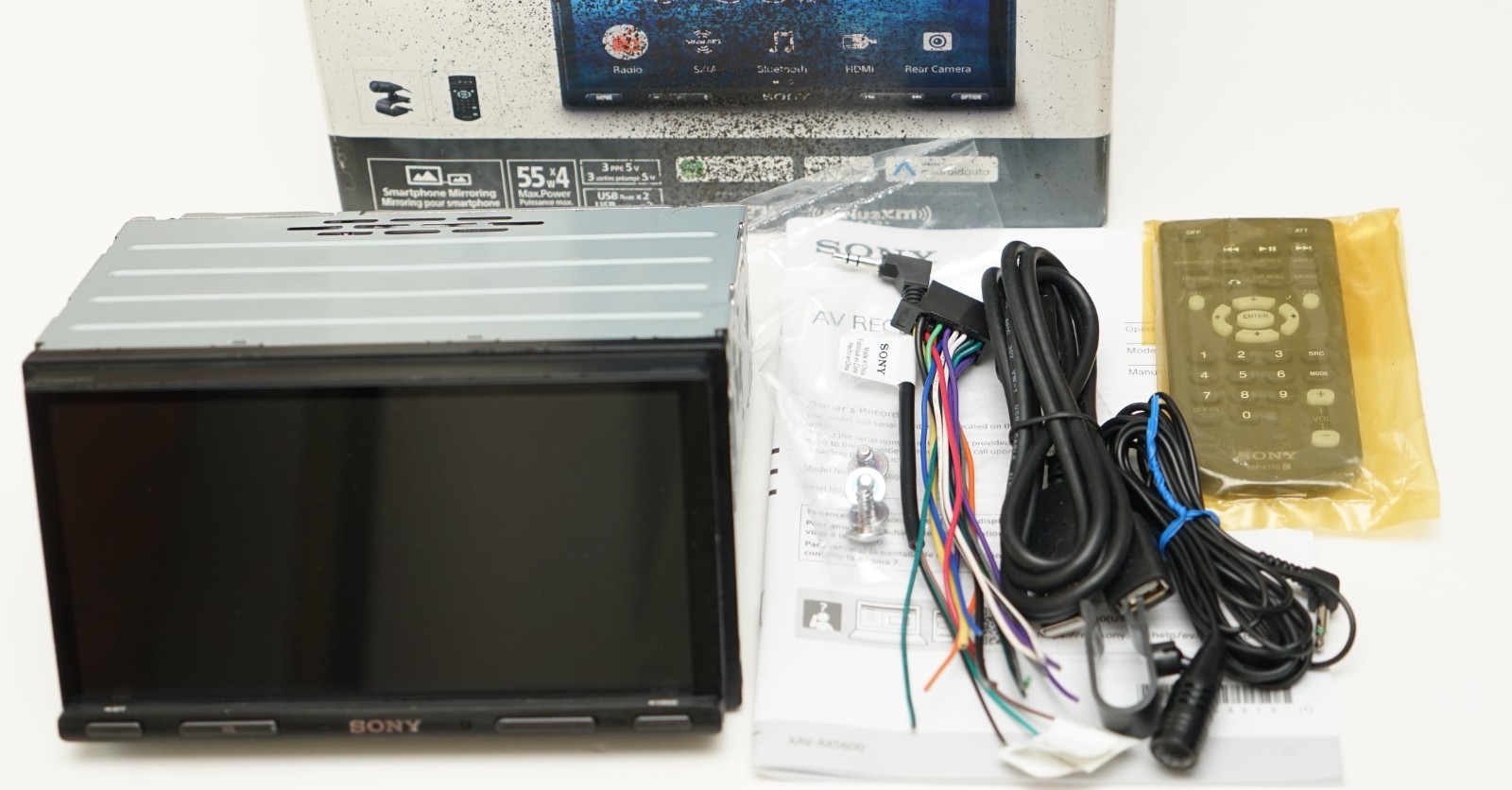 Sony XAV-AX5600 AV Receiver Bluetooth Car Audio Apple Android Play Radio