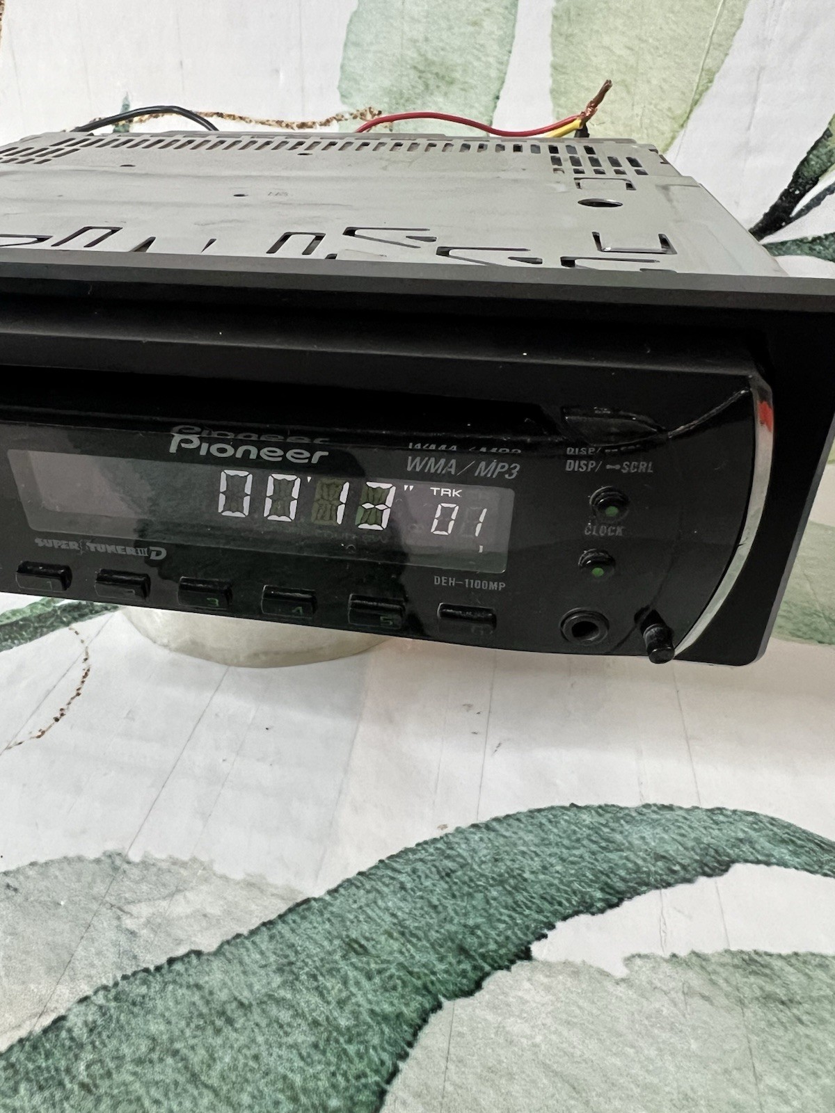 Pioneer DEH-1100MP CD Player In Dash Receiver