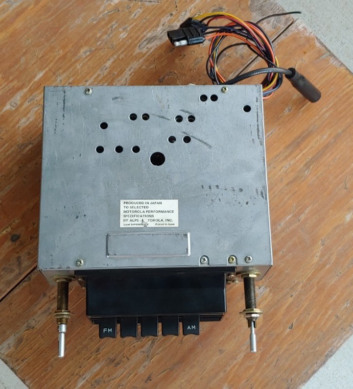 Original 1970’s MOTOROLA Model TF875AX In-Dash AM FM 8 TRACK Stereo PLAYER
