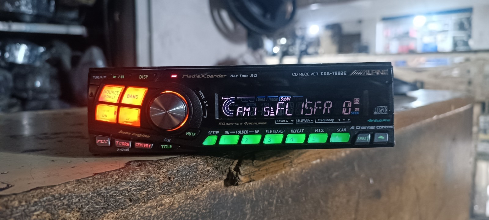 Alpine CDA-7892E Car CD Player Receiver Ai-Changer 50W x 4 MediaXpander 4V Pre