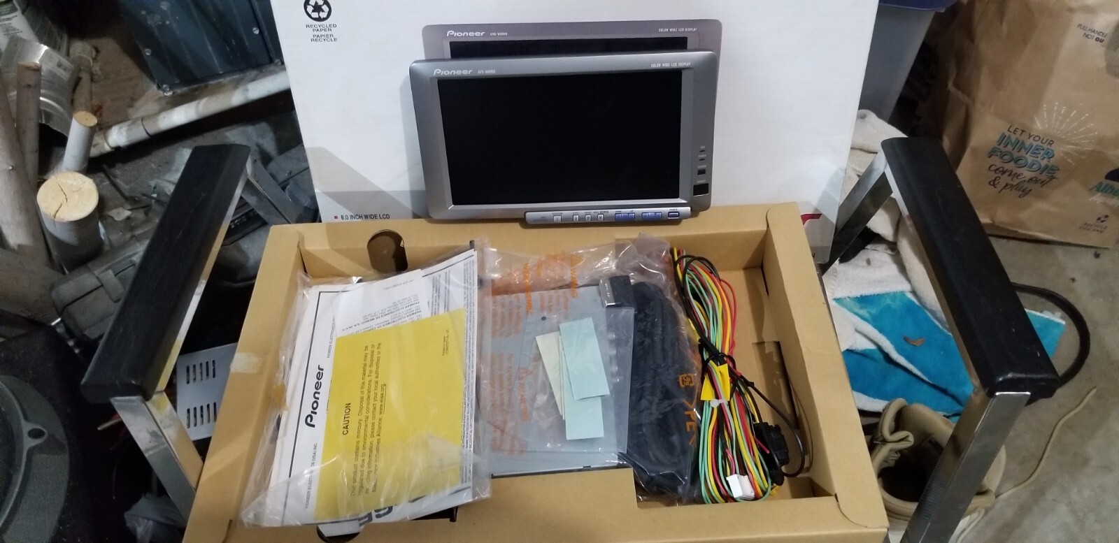Pioneer 12v 8inch Screen