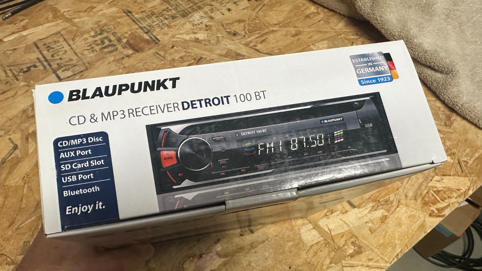 Blaupunkt BT 100 Detroit CD & MP3 Receiver