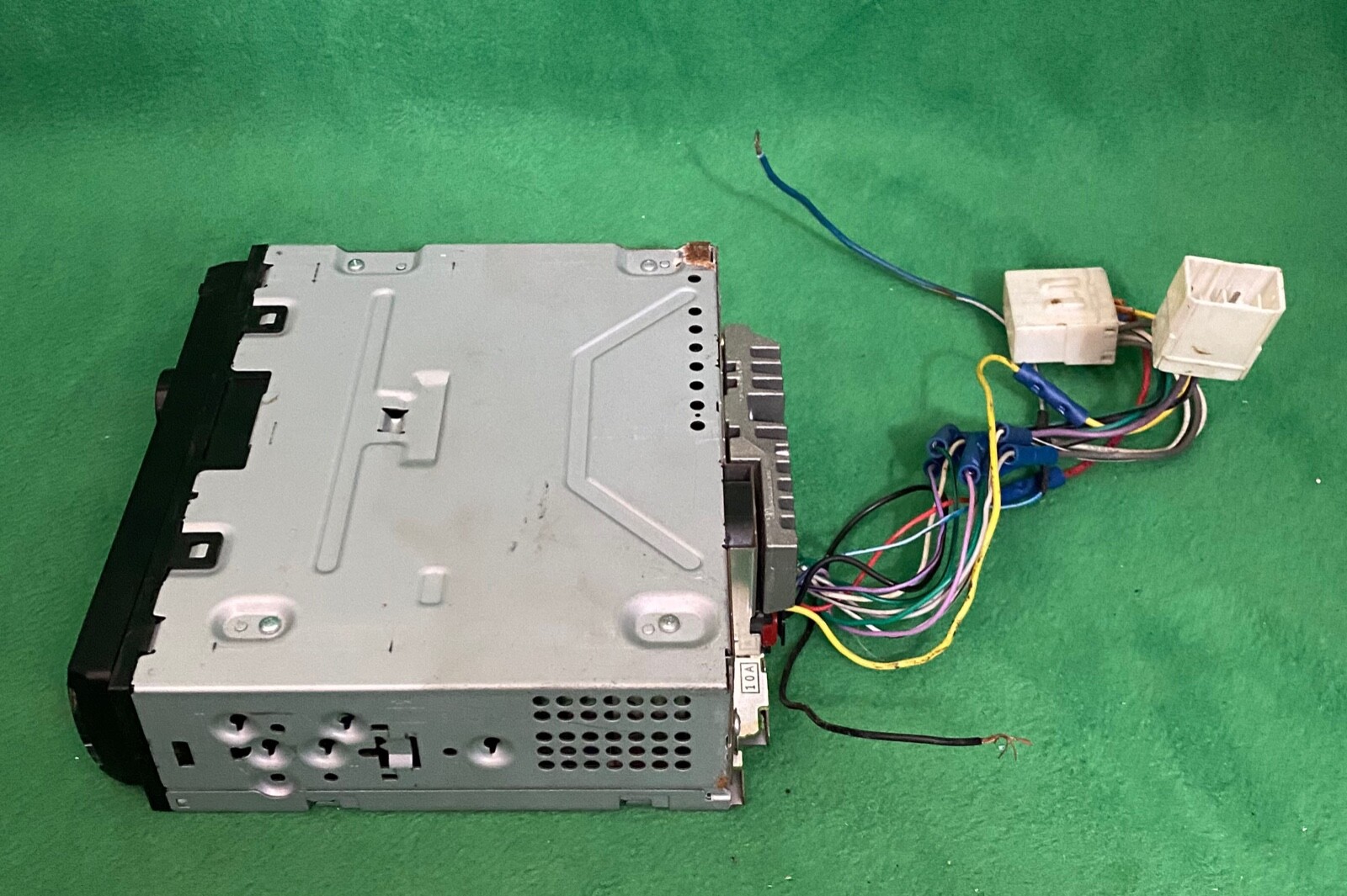 Pioneer In-Dash Car Stereo Model DEH-1300MP___PLEASE READ!!!