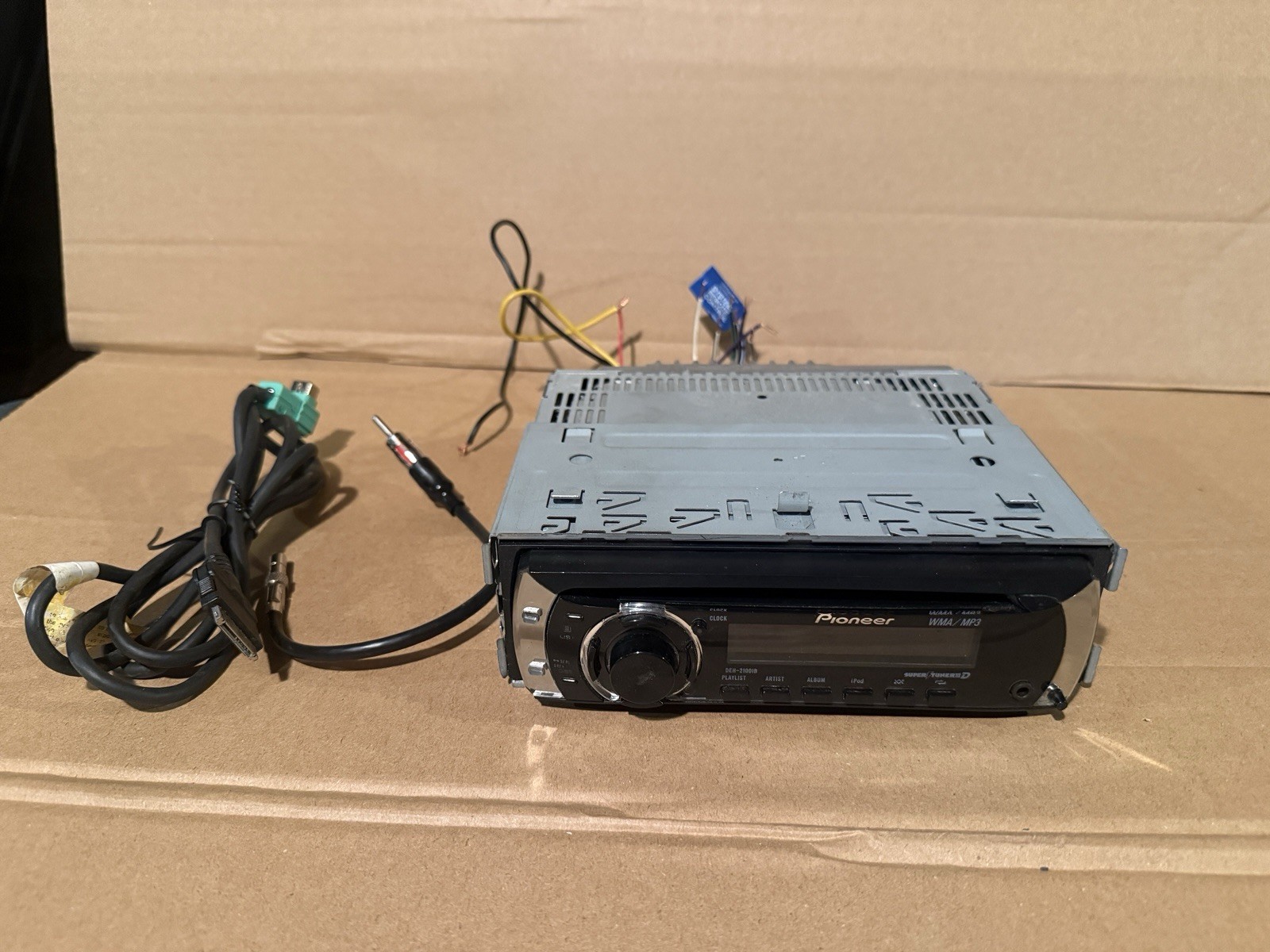 Pioneer DEH-2100IB Car Stereo CD/WMA/MP3/AM/FM Radio With Detachable Faceplate