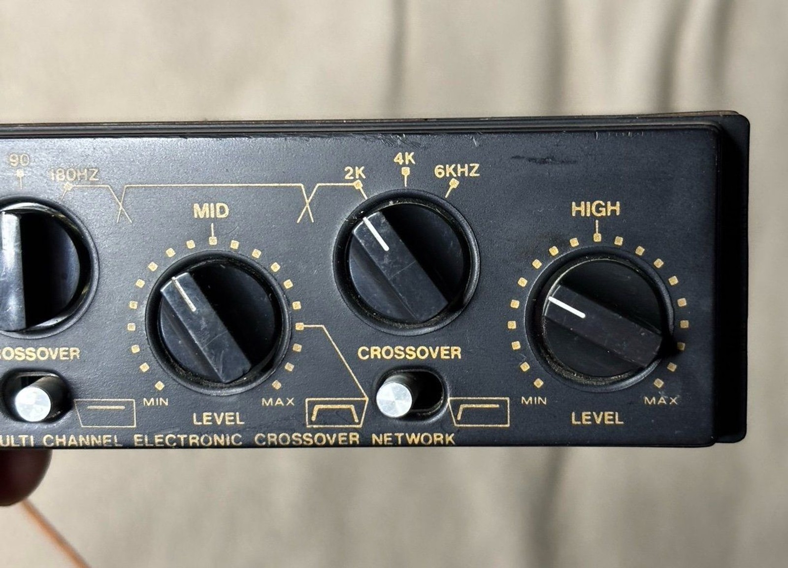 Pyramid CR70 Gold Series Black Multi-Channel Electronic Crossover Network