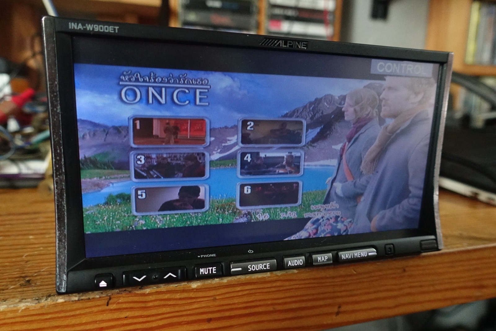 Alpine INA-W900ET. 7″ Touch Screen. Fully functonsl. New Film. 3 RCA Pre out.