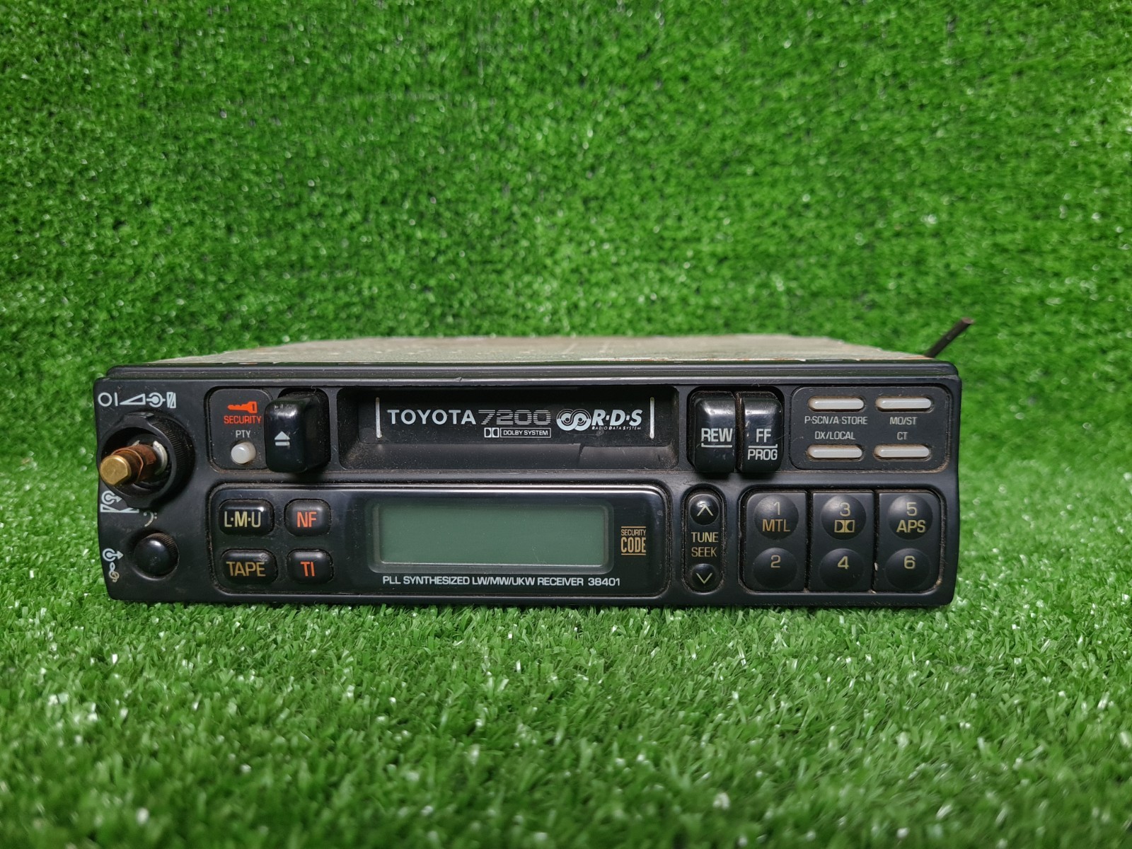 Toyota 0860000839 08600-00839 Ce2770 Ce-2770 Original Car Radio