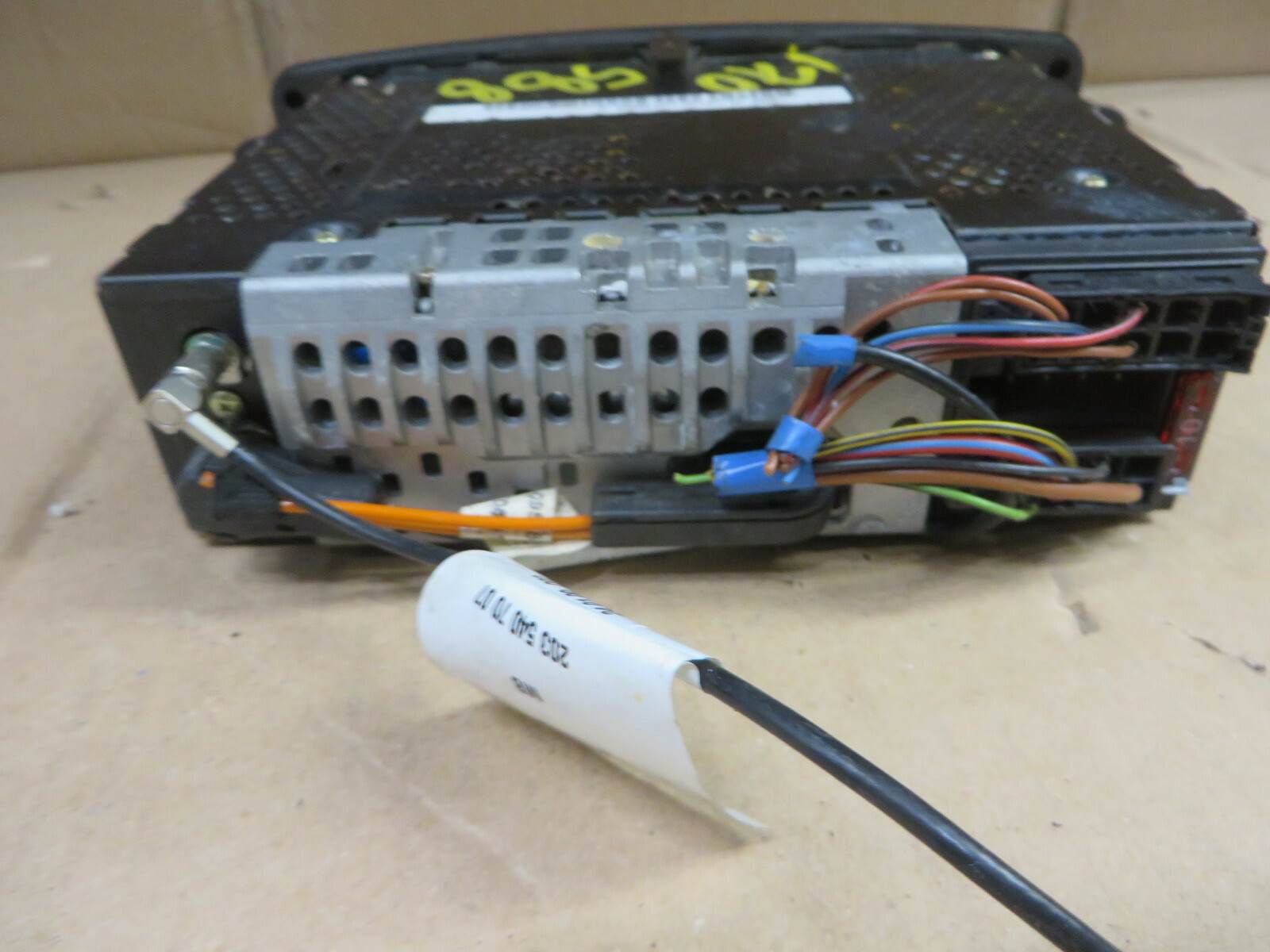 MERCEDES BENZ w203 w209 2001-2004 RADIO AUDIO FACTORY DASH UNIT OEM # 2038201086