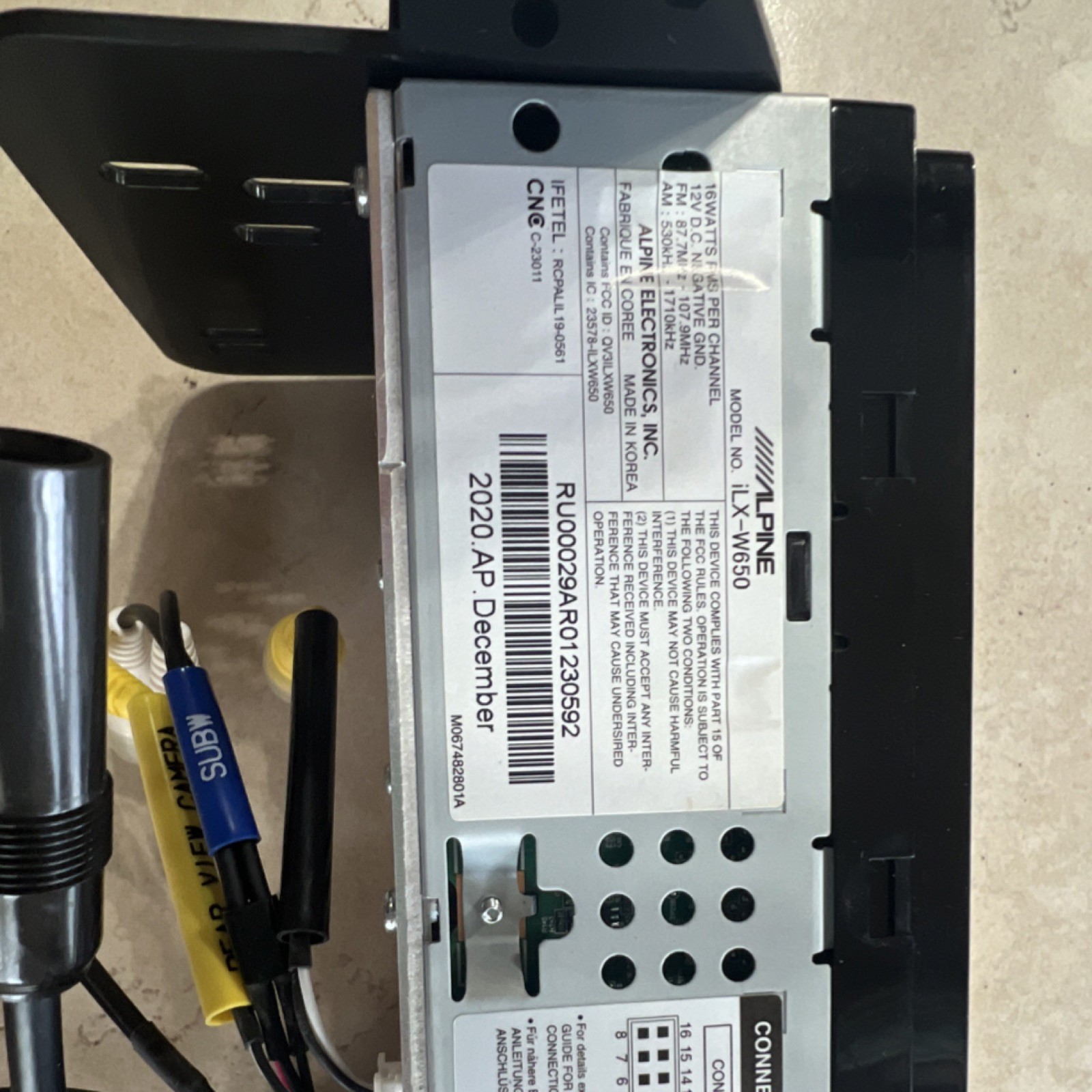 Alpine iLX-W650 7 inch Mechless In-Dash Receiver