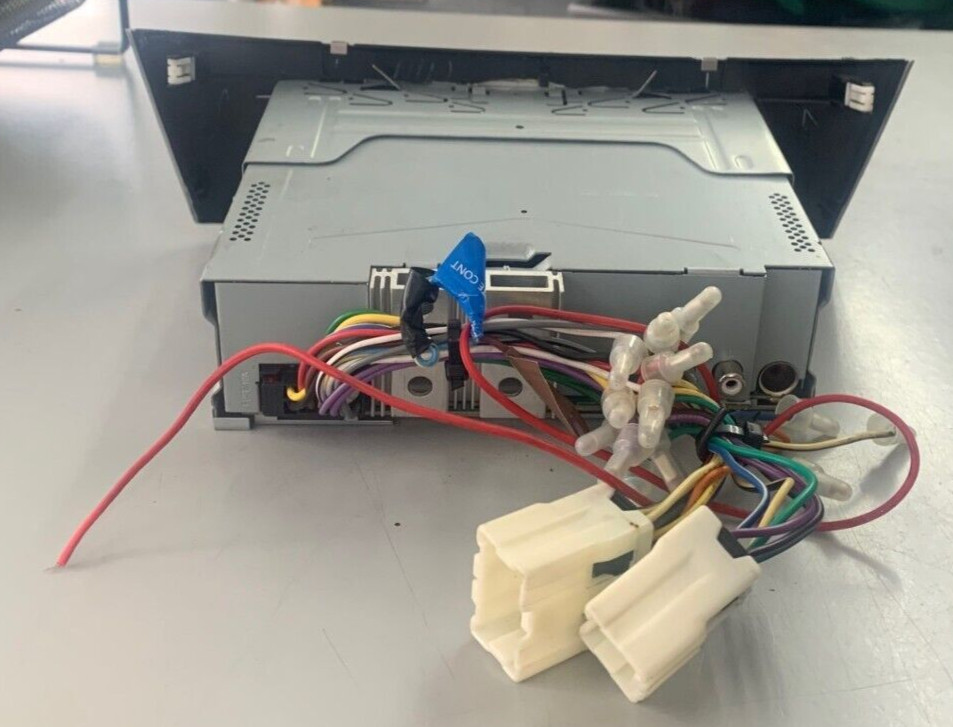 KENWOOD CAR STEREO KDC-BT275U CAME OUT FROM 2004 INFINITY WITH ADAPTER