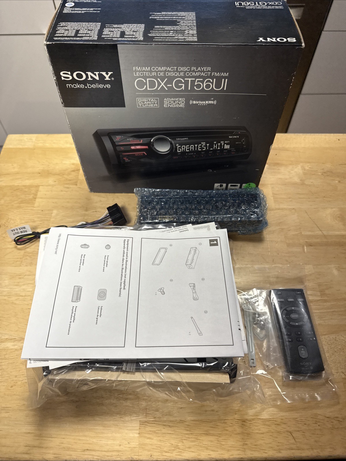 Sony CDX-GT56UI CD Player/MP3 In Dash Receiver Car Stereo Open Box Complete