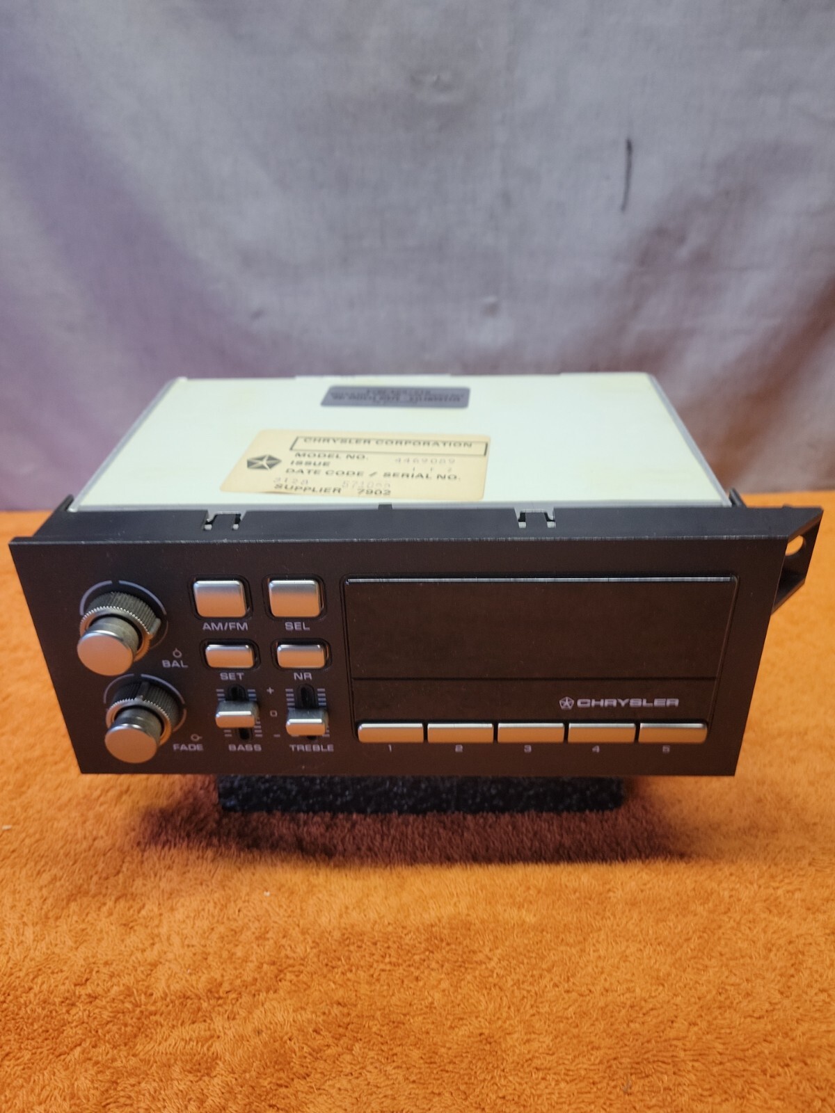 AA7•Vintage 1970s-99 Original OEM Chrysler AMFM Factory Radio Model 4469089 NOS