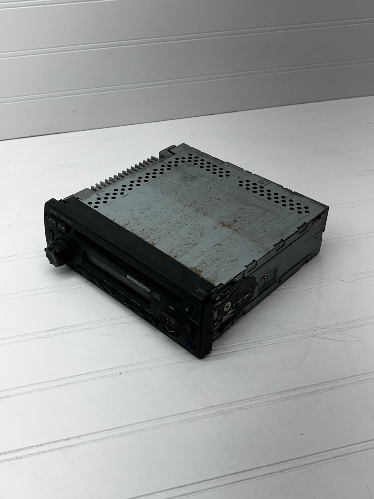 Pana Pacific Heavy Duty Truck Radio AM FM WB CD PP103909 CQ-5105U Used