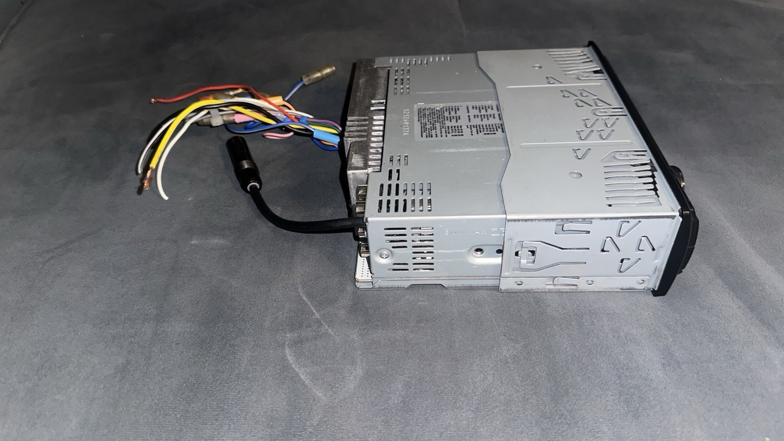 Alpine CDE-HD137BT Car Stereo Bluetooth, USB,Aux, CD Player Used Works Great