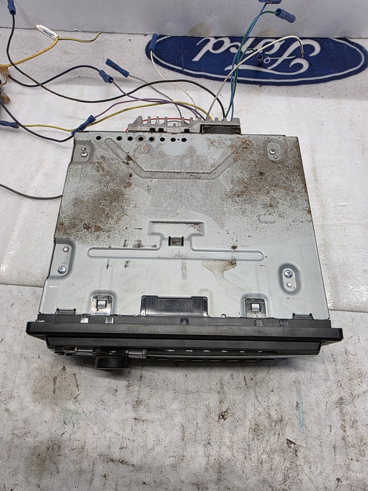Pioneer DEH-1300MP In-Dash AM/FM CD Receiver Car Radio Detachable Face Plate