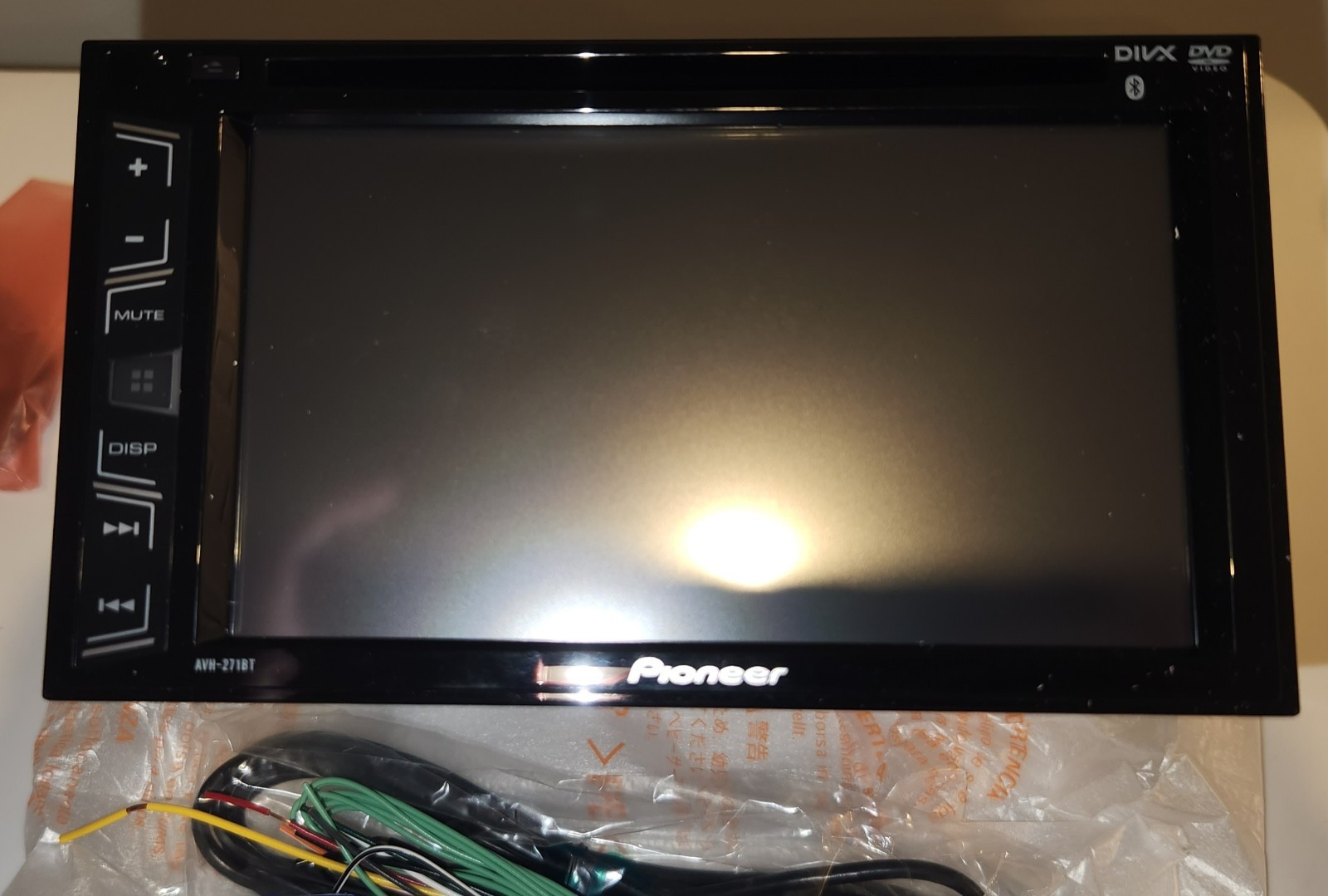 Pioneer AVH-271BT DVD RDS AV Receiver Aux USB IPod IPhone Bluetooth Radio NEW