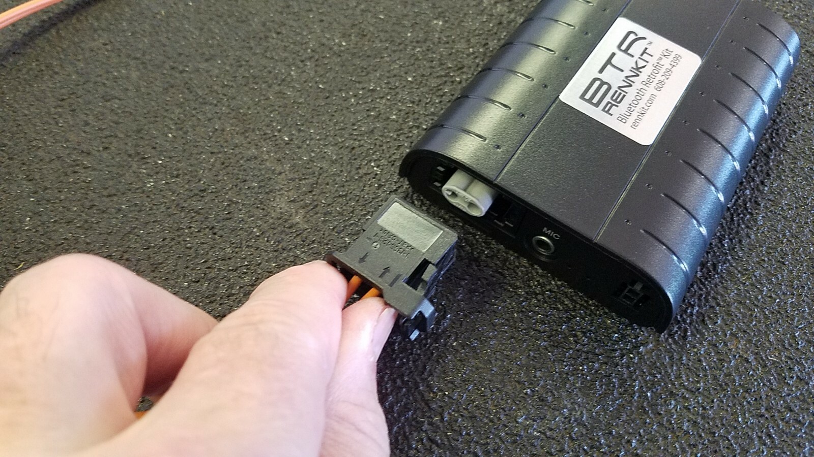 BTR-3 Bluetooth Retrofit Kit™ – for 2003 – 2010 Porsche Vehicles