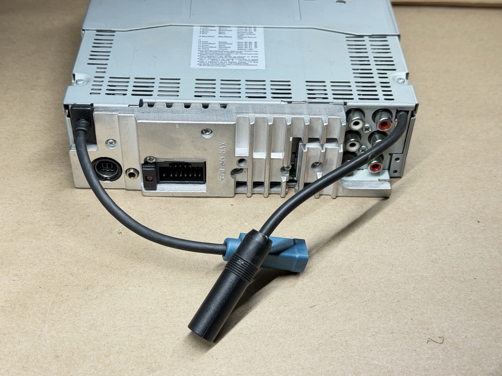 Alpine Car Radio CD MP3 WMA AAC HD Sat Ai-NET Ready CDA-9883 *Missing Knob*