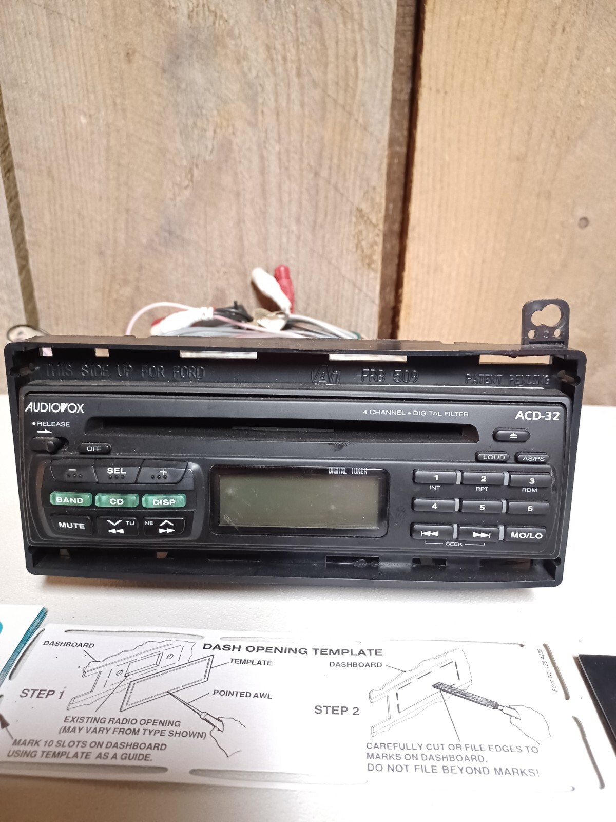 Vintage Audiovox ACD-32 Detachable Front Panel CD 4 Channel Car Audio Radio
