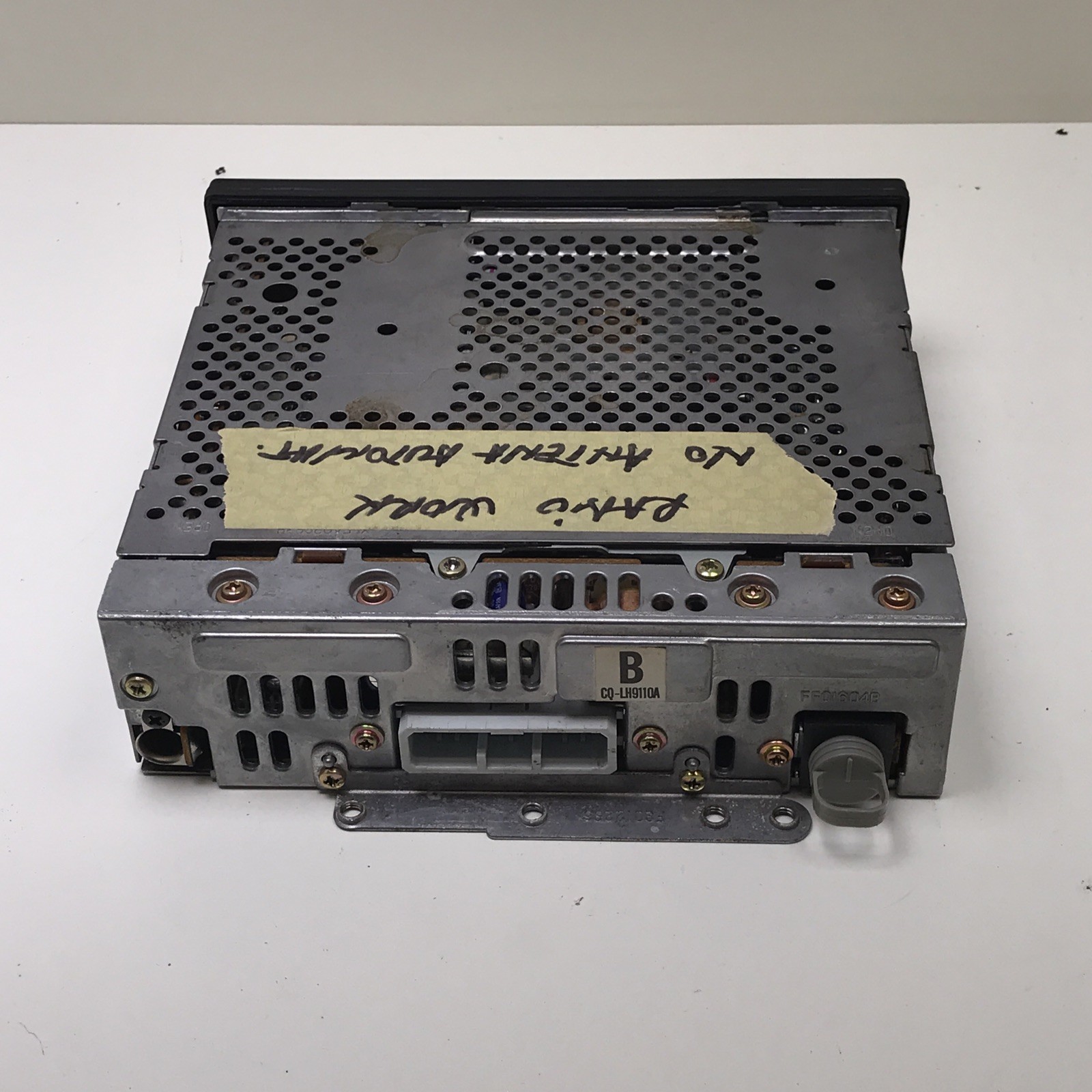 Acura Radio Stereo Tape Deck Model 39100-SK7-A122-M1 In Dash Stereo AM FM Player