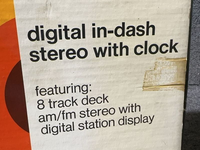Vintage Tenna Pro Series T3009 DMX Car Stereo In Dash 8 Track AMFM Digital Clock
