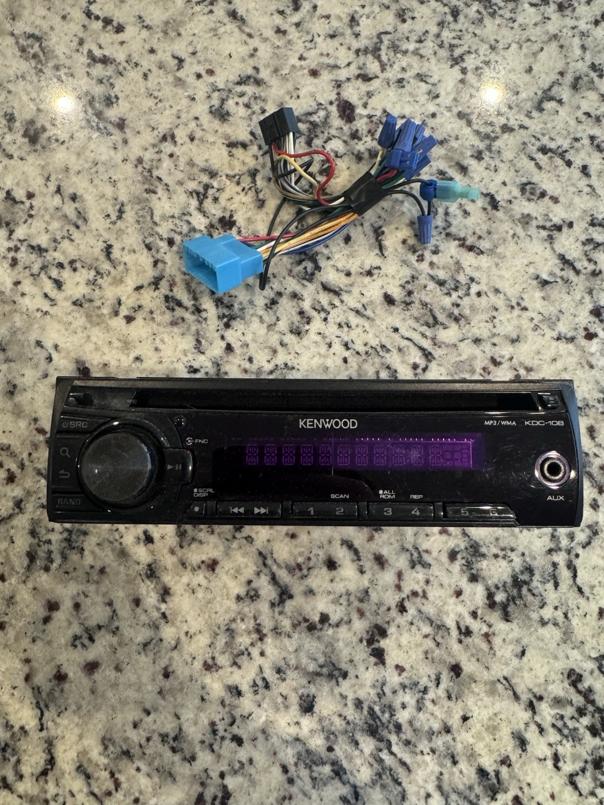 Kenwood KDC-108 In-Dash Car CD MP3 WMA Player Receiver – Open Box