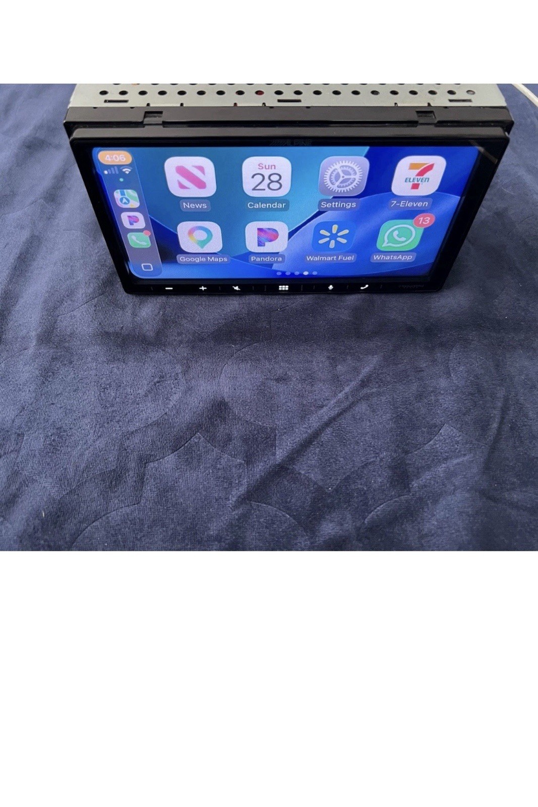 Alpine iLX-W650 7″ Touchscreen Bluetooth Media Radio-Receiver