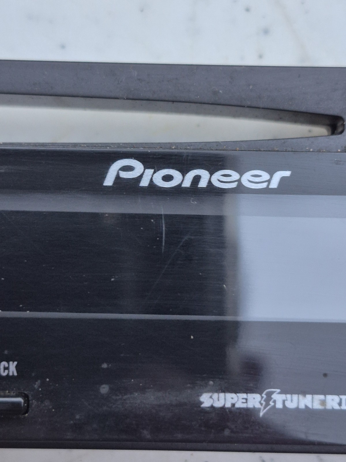 Pioneer DEH-1200MP CD Player AM FM WMA MP3 AUX Super Tuner3. Works