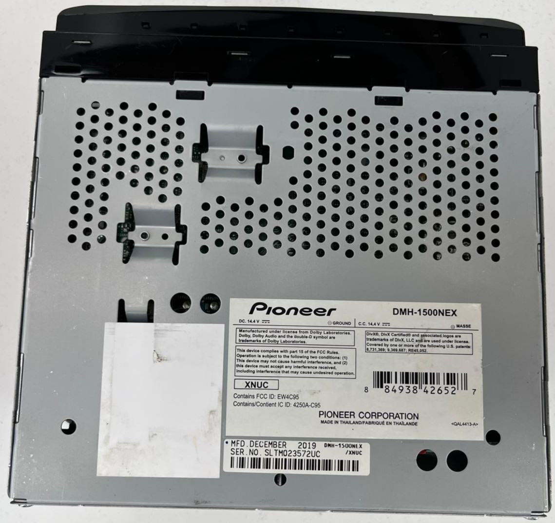 Pioneer DMH-1500NEX Digital Media Receiver with 7″ WVGA Display