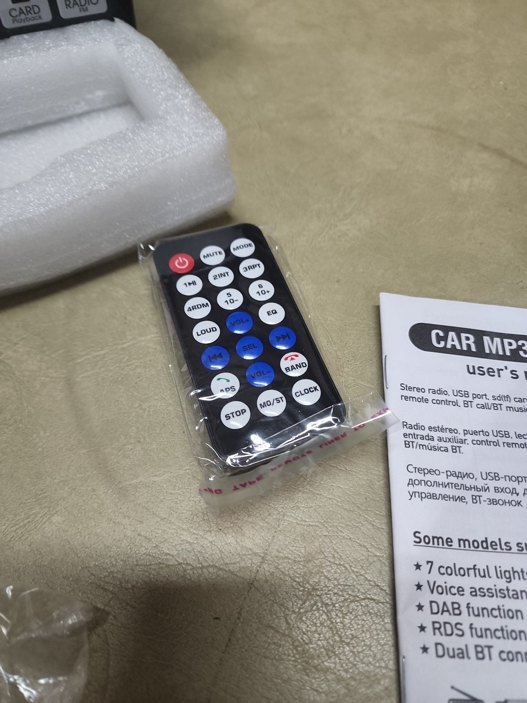 SWM D3400 MP3 Car Player Radio Bluetooth Type-C Charging Phone Holder