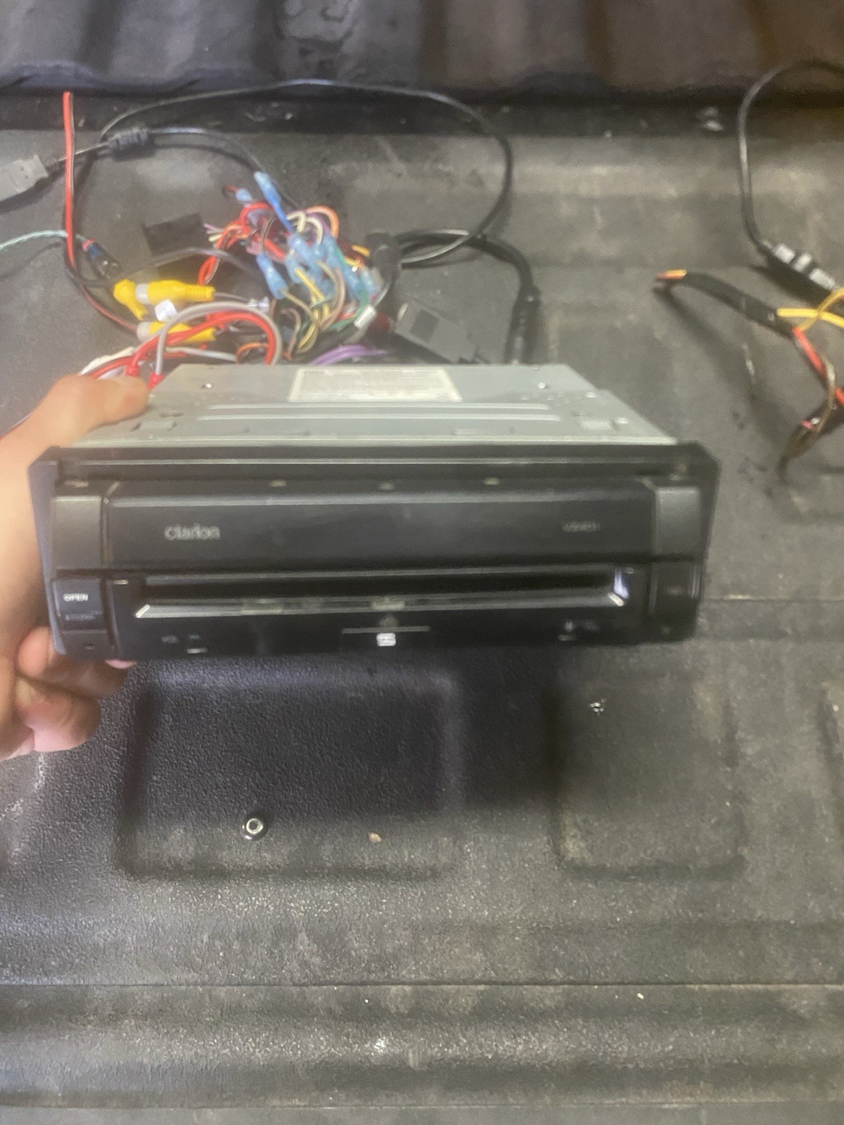Clarion VZ401 CD Player In-Dash Receiver (No Remote)
