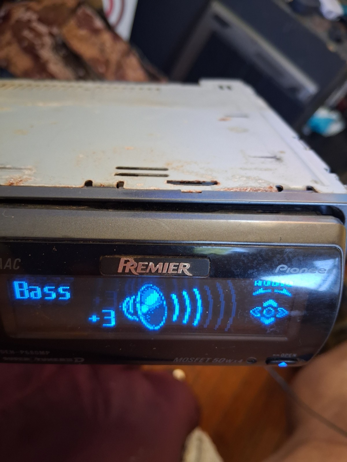 RARE PIONEER DEH-P6800MP CD Player. For Parts Or Repair