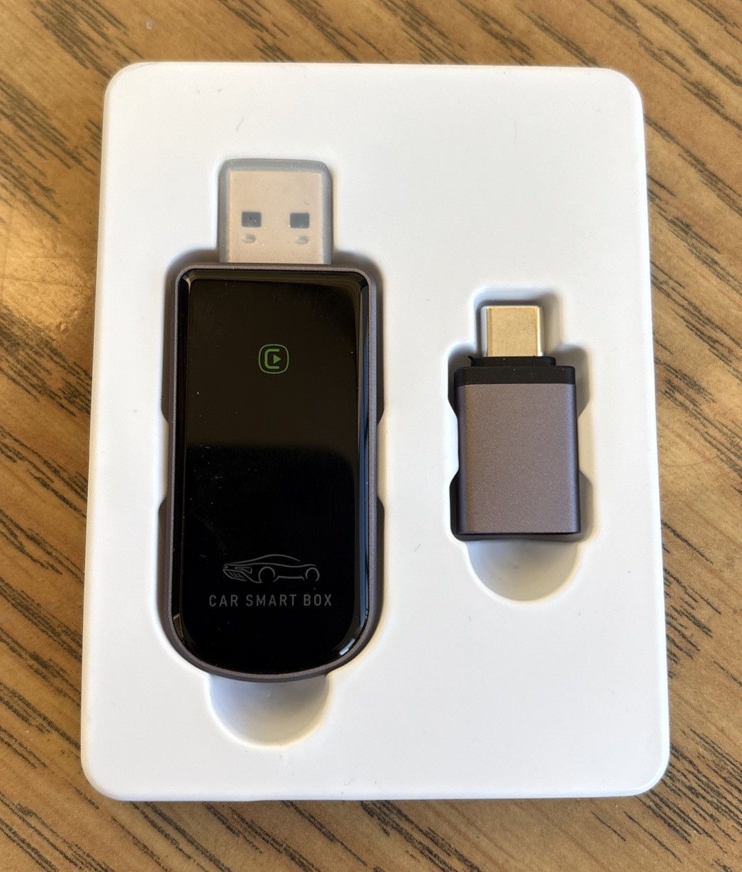 Amzefeel professional USB Wireless Carplay Adapter. Brand new never used .
