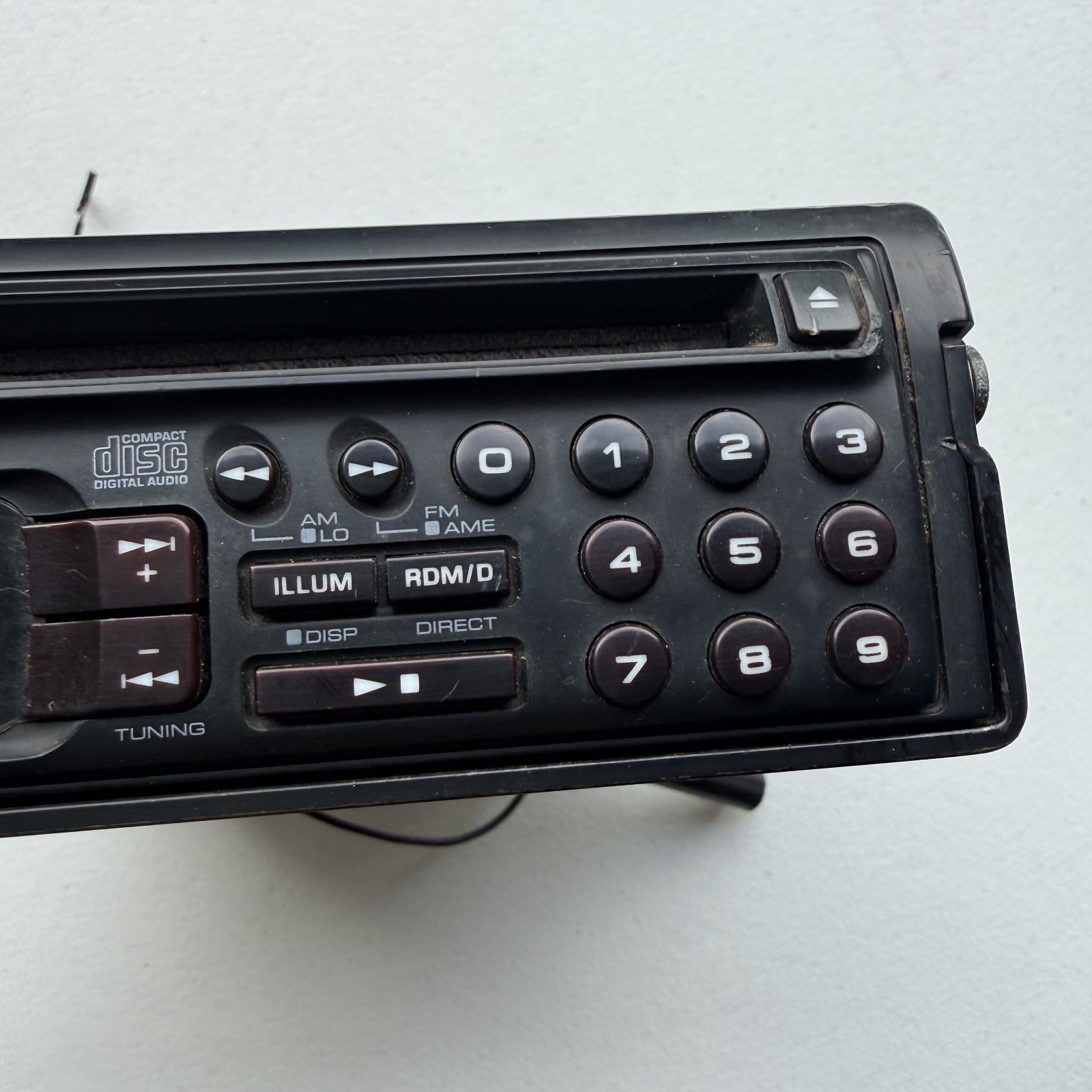 Kenwood KDC-93R Black Wired Compact AM/FM Radio In-Dash Digital CD Player