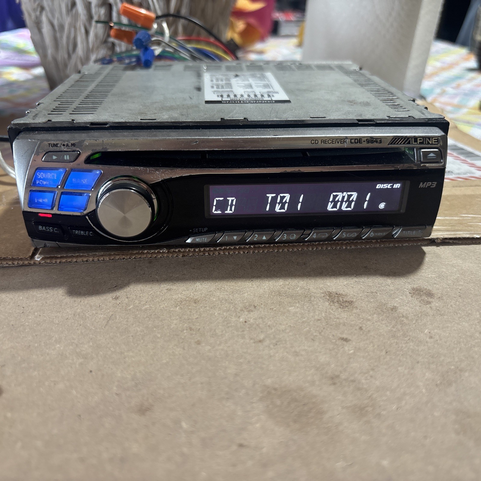 Alpine CDE-9843 1DIN Car Stereo