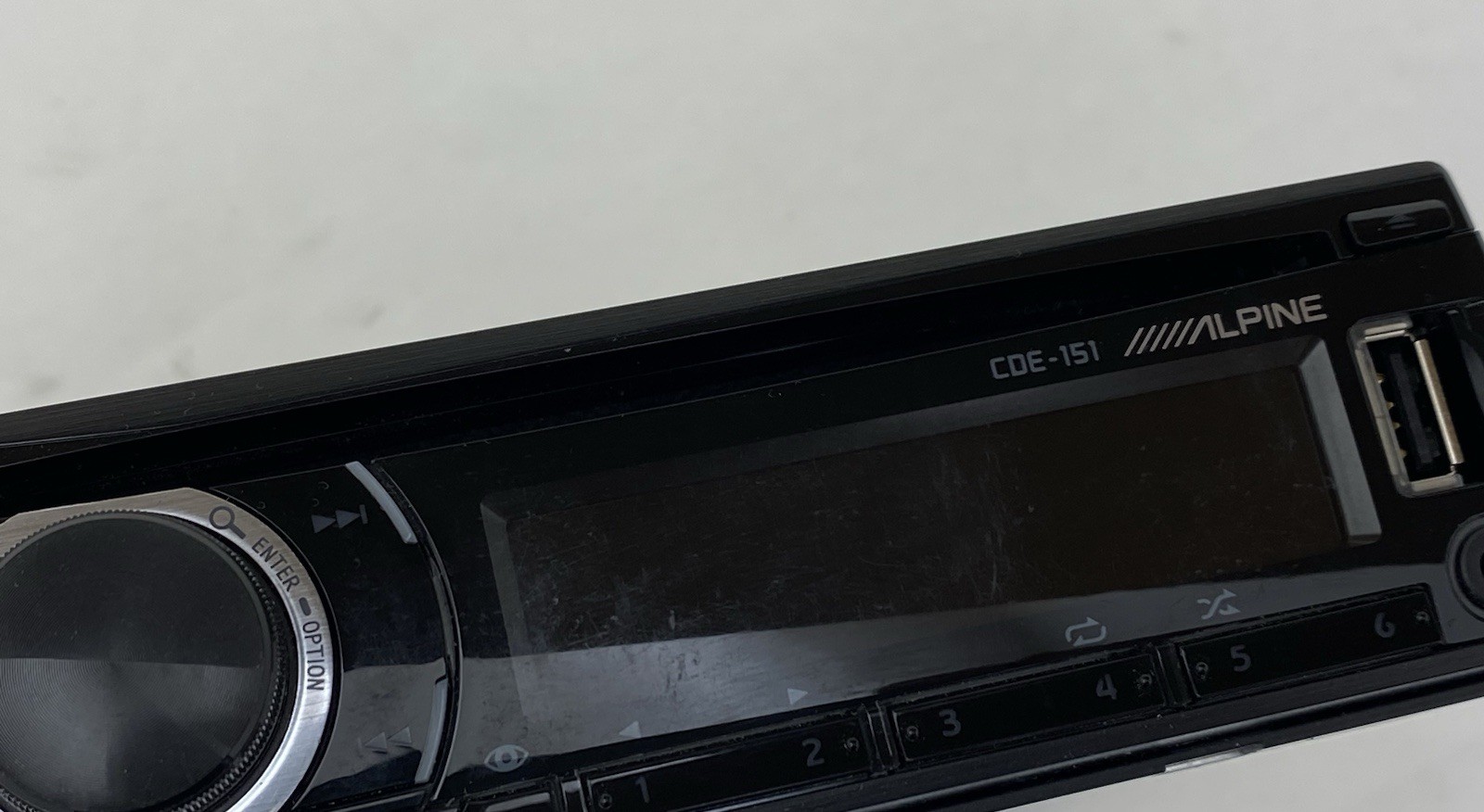 PARTIALLY WORKING ALPINE CDE-151 CAR STEREO RADIO USB CD PLAYER RECEIVER