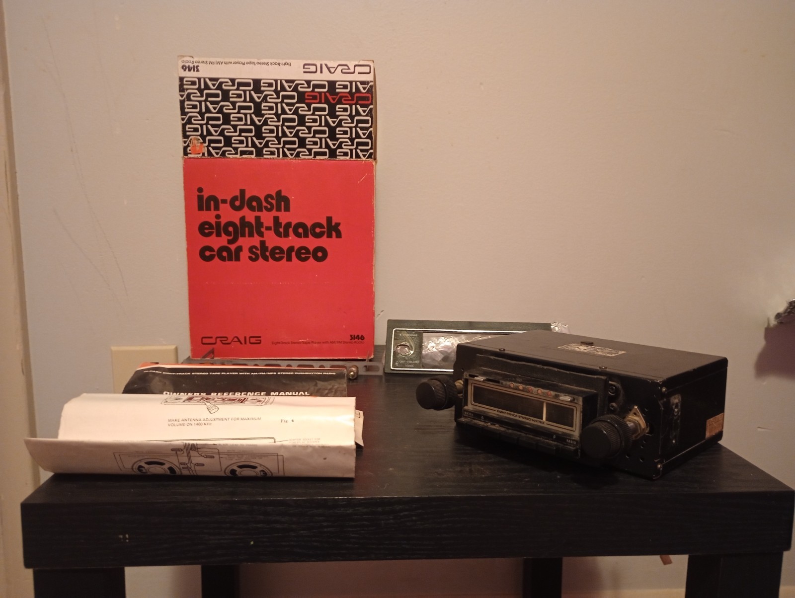 Craig 3146 AM/FM 8-track Car Stereo WORKS Original Box And Never Used Faceplate