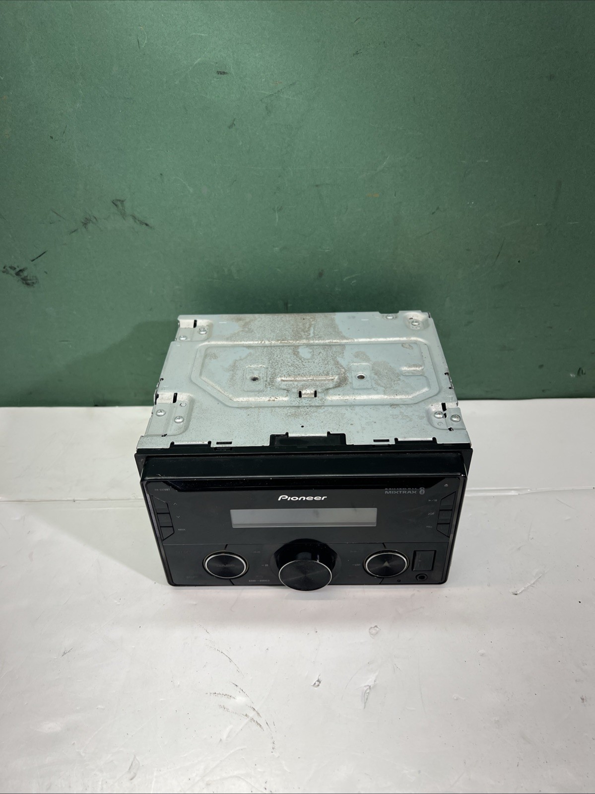 Pioneer FHS520BT Double DIN Car Stereo Receiver
