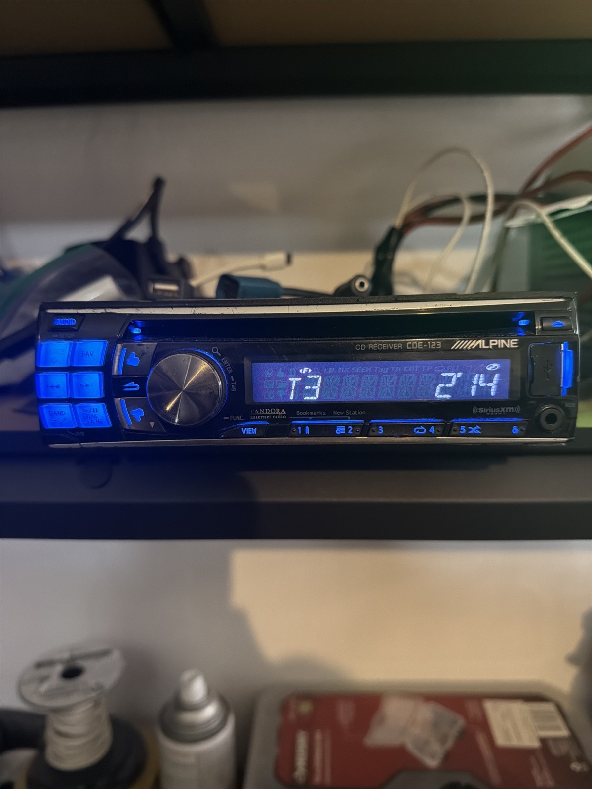 Alpine CDE-123 Receiver MP3 WMA/AAC CD Tuner Stereo *detail