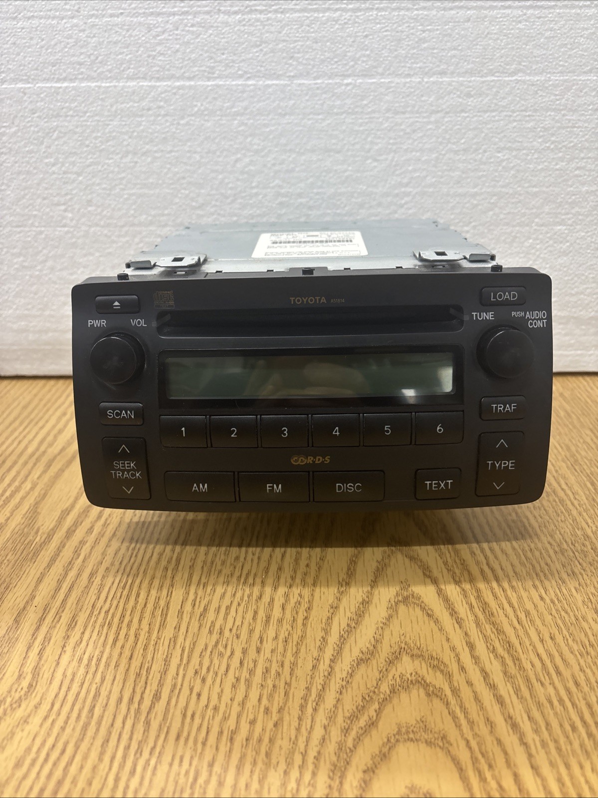 Toyota AM FM Radio CD Player 86120-02440 OEM ***Untested