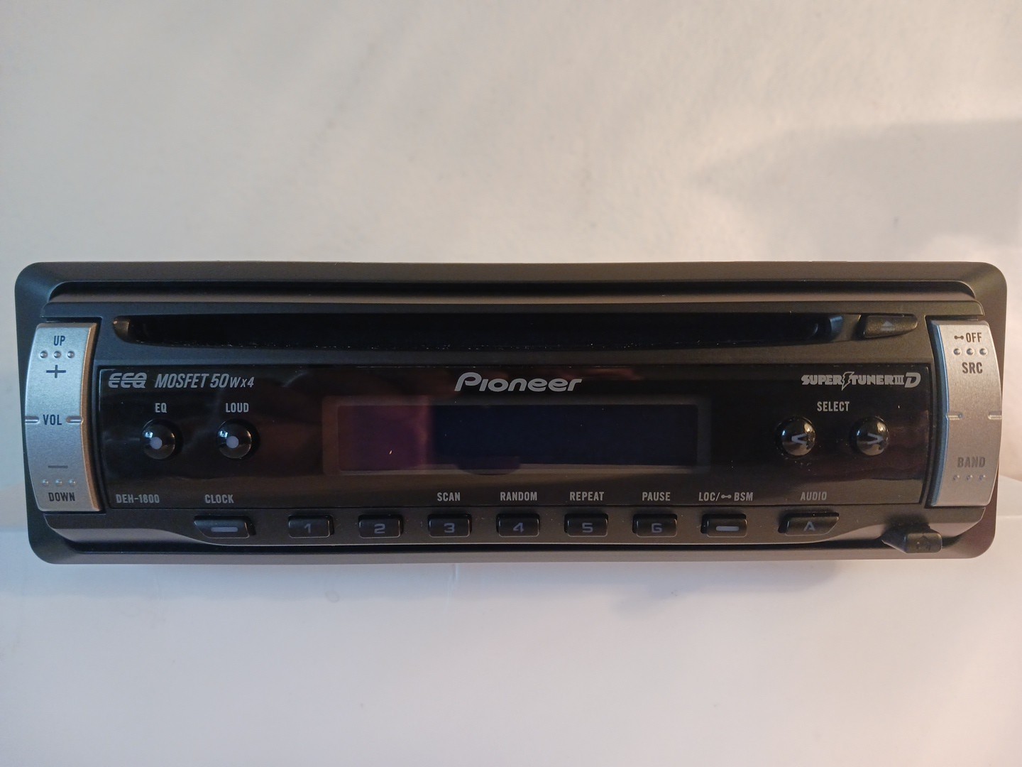 Pioneer DEH-1800 Super Tuner lll Car CD Player EQ/Mosfet 50 Wx 4 Amp/Detach Face