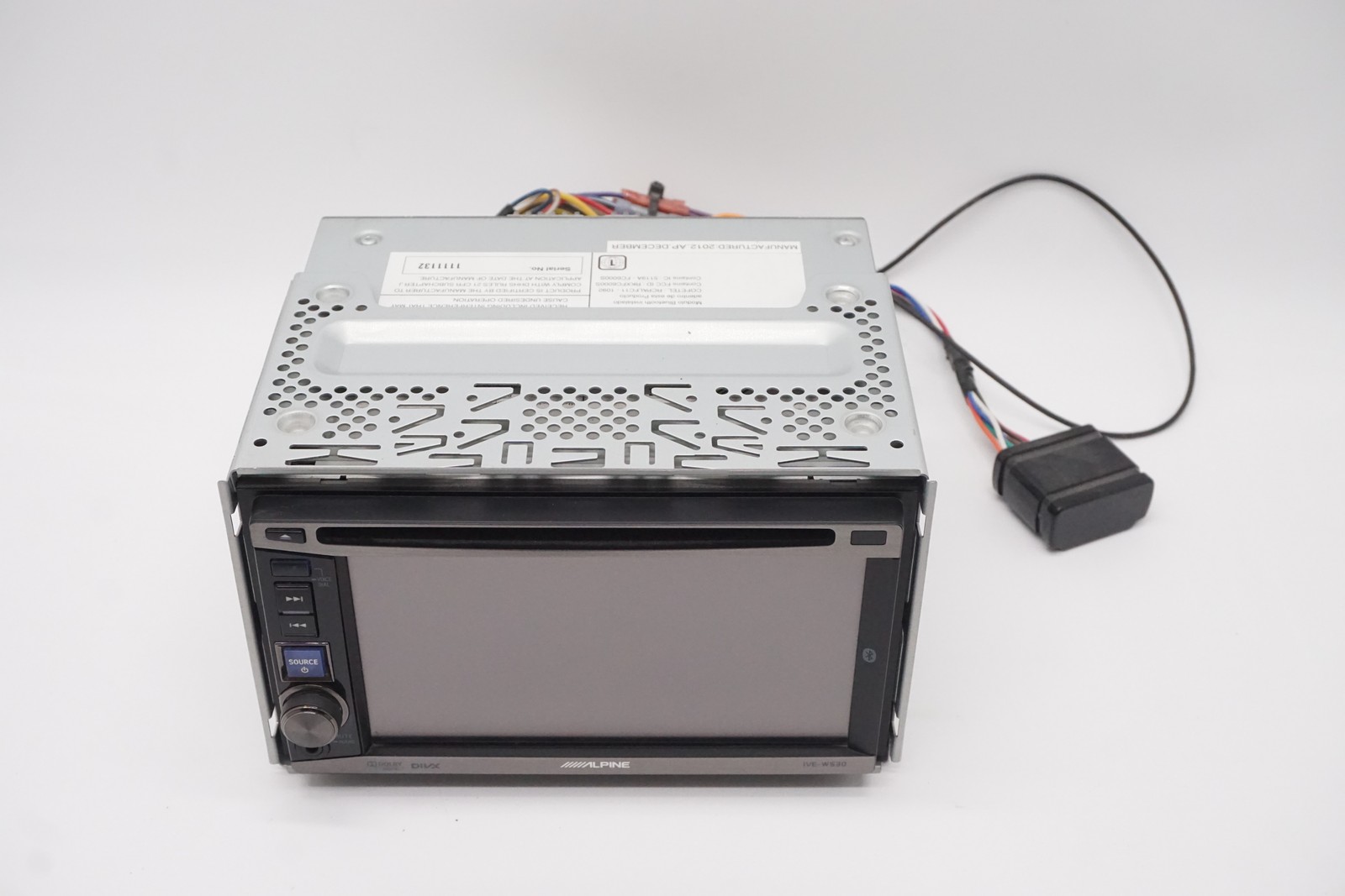 Alpine IVE-W530 AM FM DVD CD Player Reciever Kit 6.1in Touchscreen Bluetooth