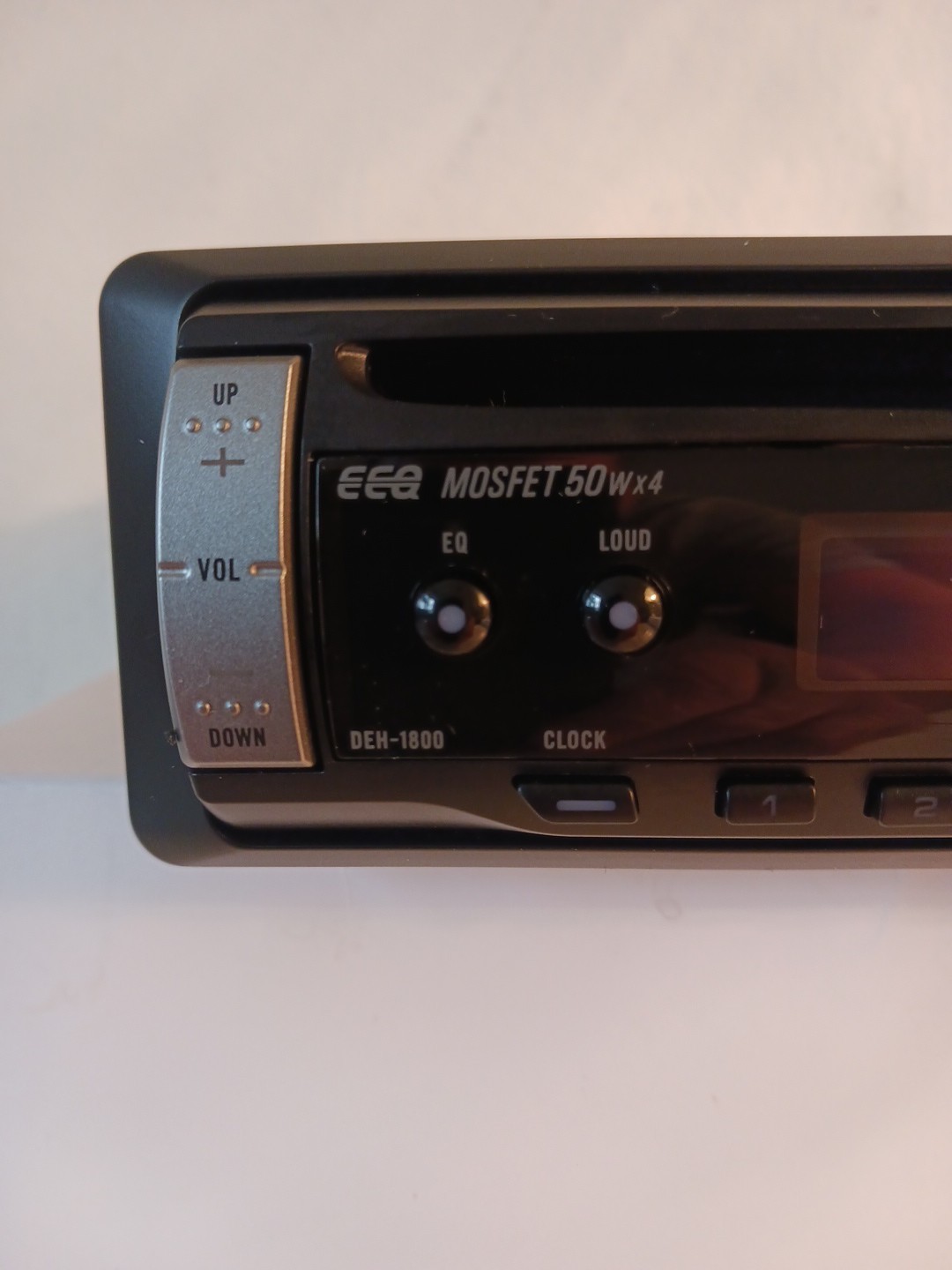 Pioneer DEH-1800 Super Tuner lll Car CD Player EQ/Mosfet 50 Wx 4 Amp/Detach Face