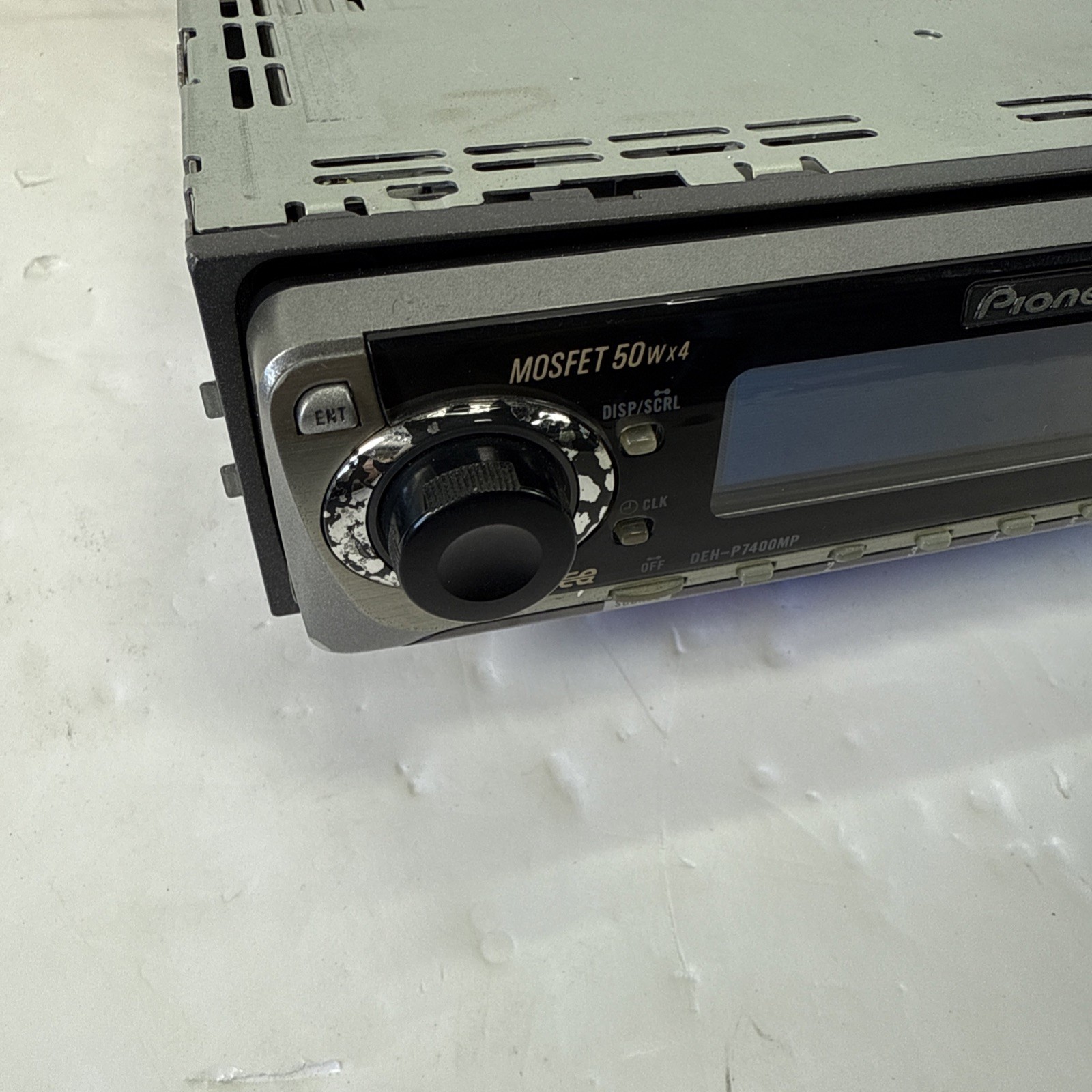 (FOR PARTS REPAIR) Pioneer DEH-P7400MP Old School Car Stereo