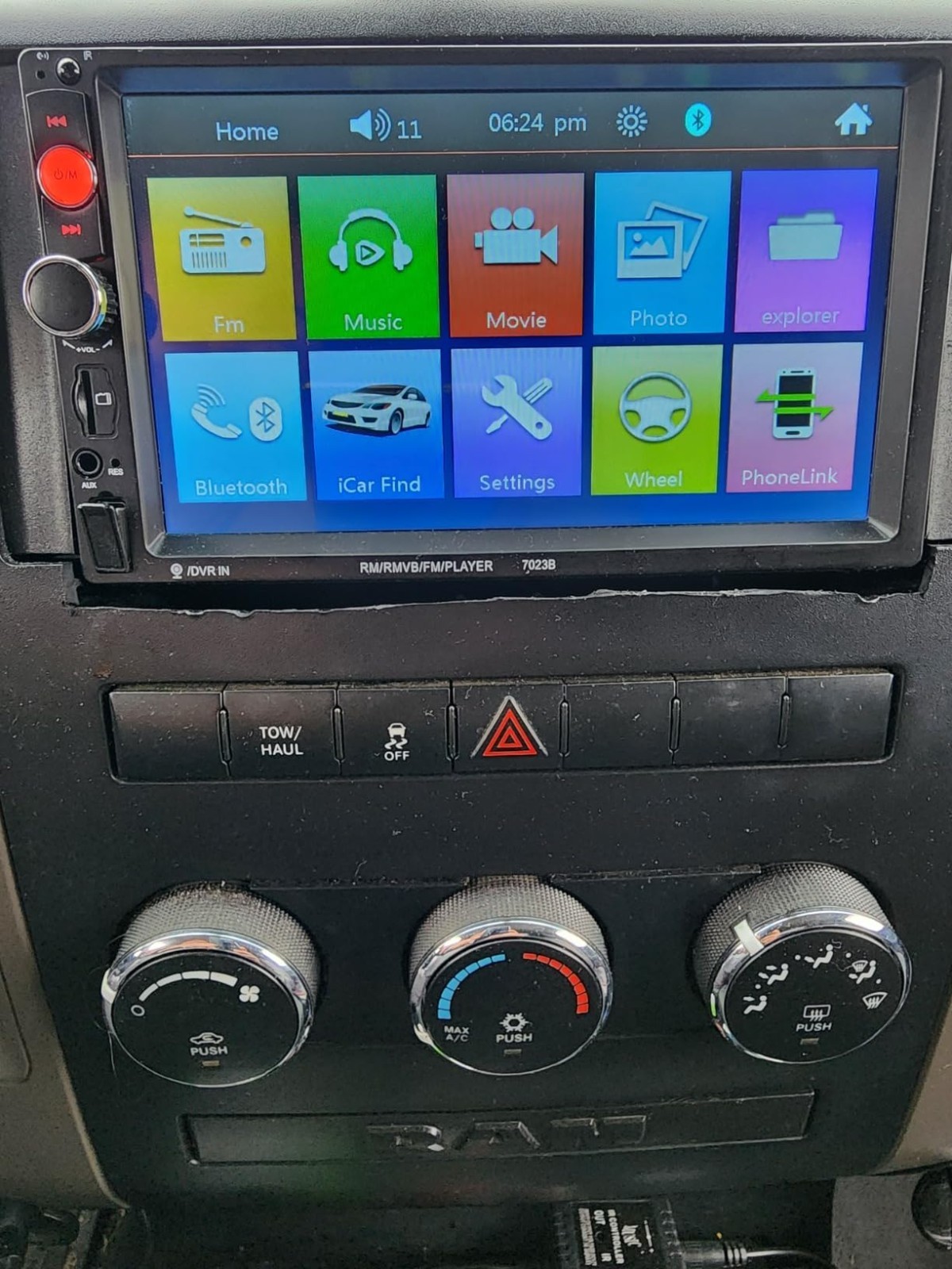 High-Definition 7″ Car Stereo MP5 Player with Bluetooth & Steering Wheel Remote