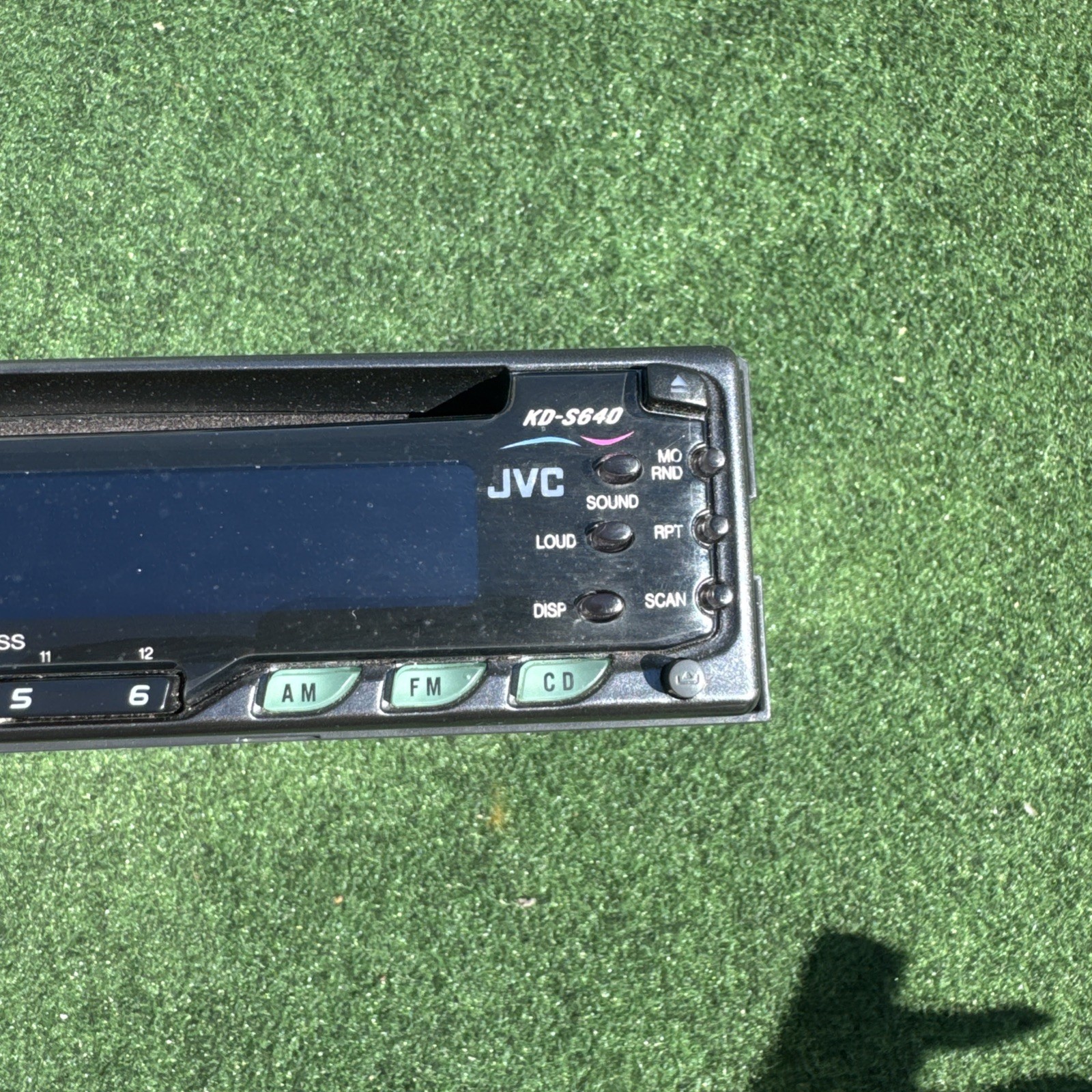 JVC KD-S640 CD Player In Dash Receiver with Removable Face (1999)